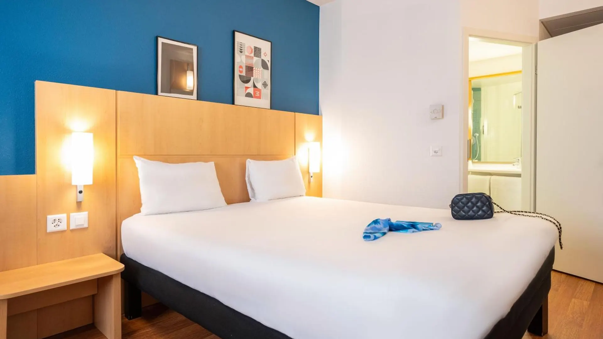 Отель Ibis Geneve Centre Nations